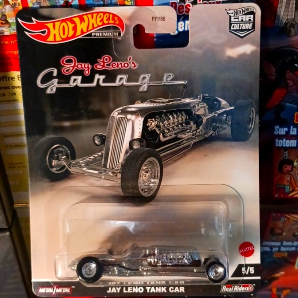 Hot Wheels Premium Jay Leno Tank Car, 1:64, Silver.